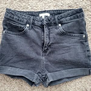 H&M Denim shorts  high waist size 4